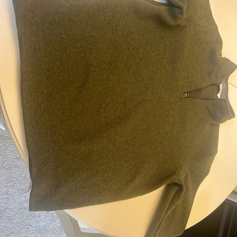 Peter Millar Green Zip Up Sweater with Classic Design